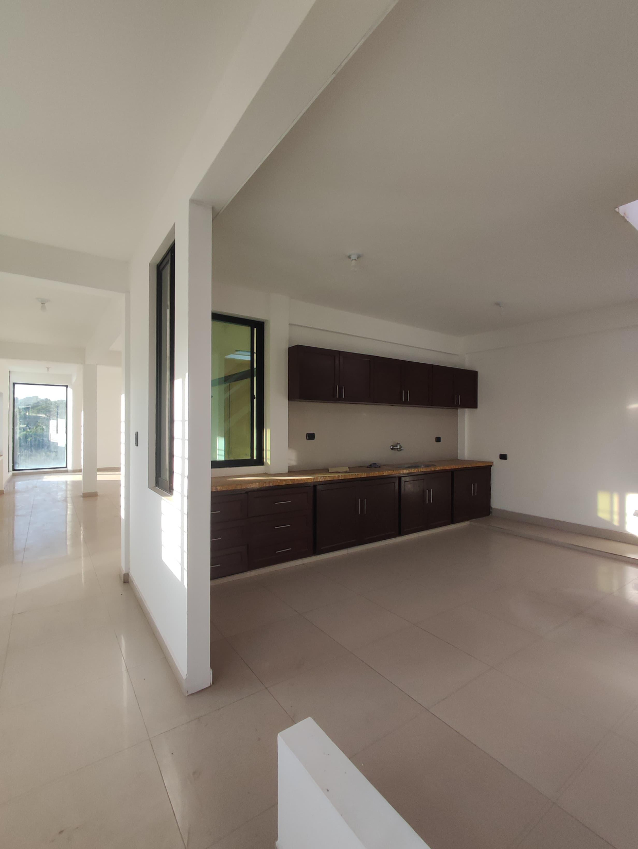 INMUEBLE EN VENTA EN ZONA SUR, SOBRE 5TO. ANILLO - Photo 7