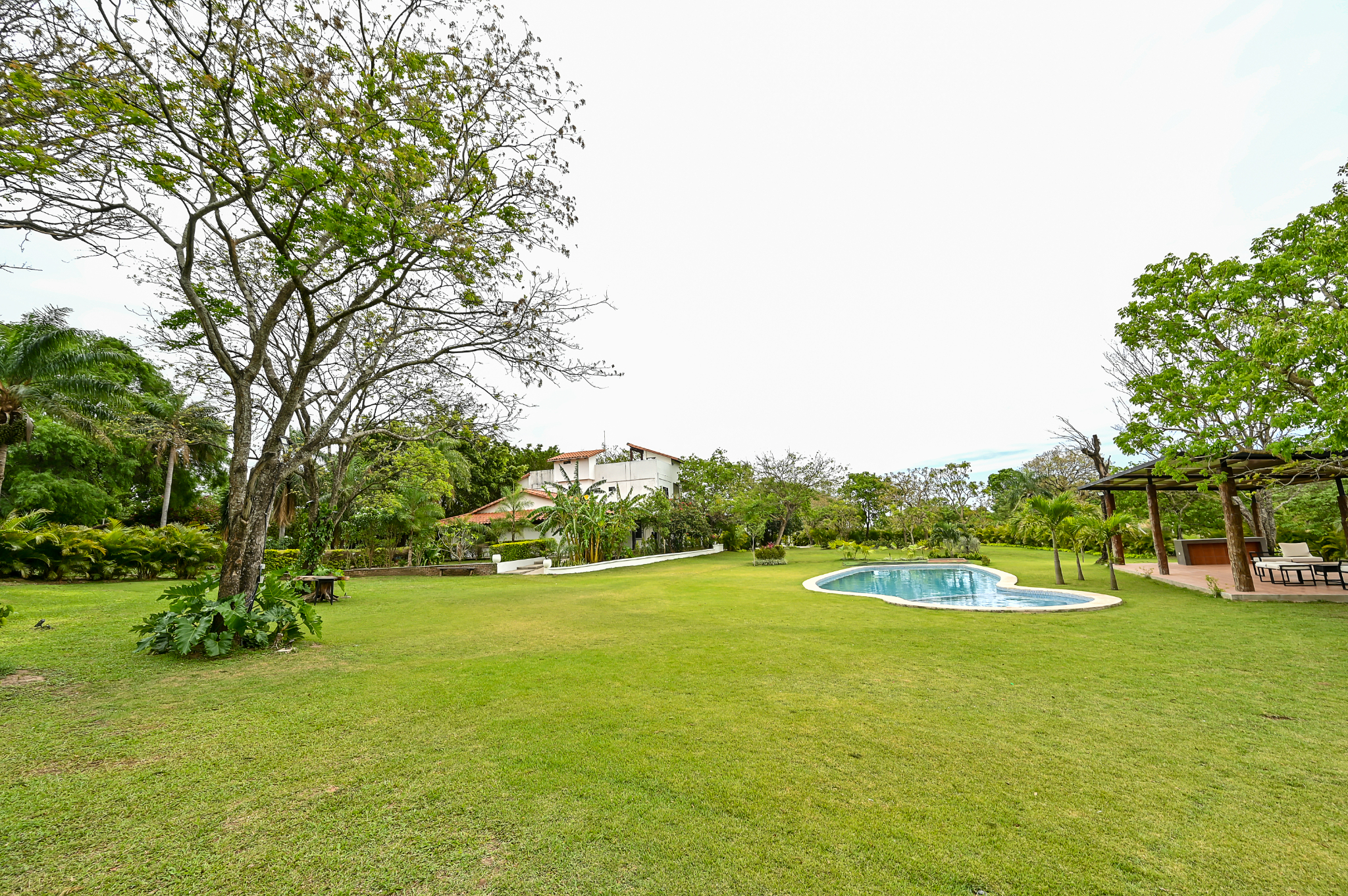 Quinta “Las Arecas” – Zona Pedro Lorenzo, Santa Cruz - Photo 17