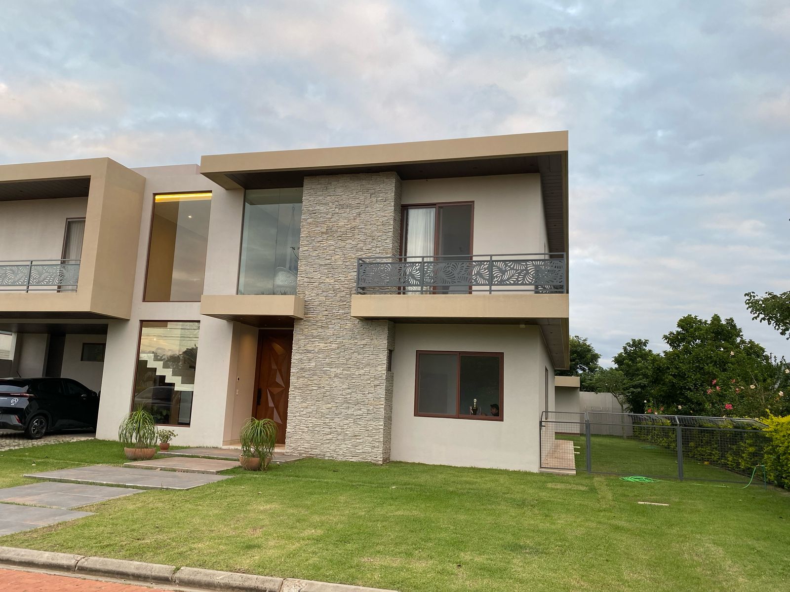 CASA DE LUJO EN LA ZONA MÁS EXCLUSIVA DE SANTA CRUZ – URUBÓ - Photo 13