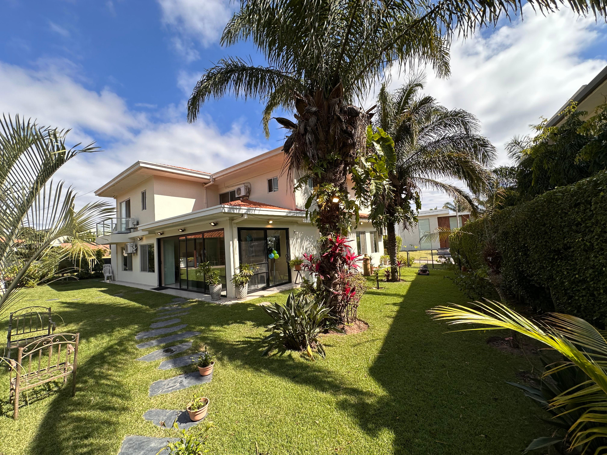 BONITA CASA EN VENTA EN URUBO GOLF - Photo 17