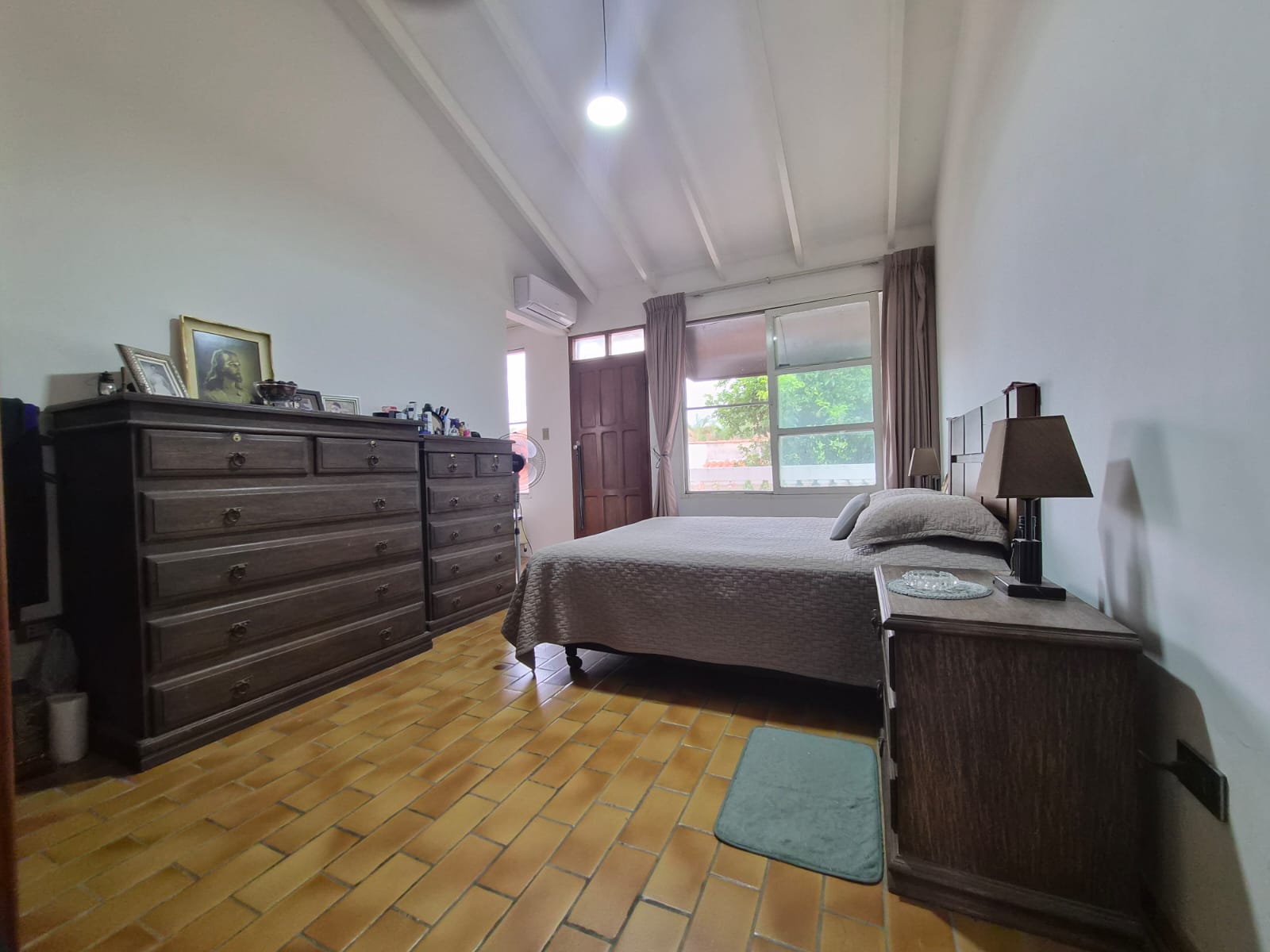 Hermosa Casa de 2 Plantas en Venta - Photo 14