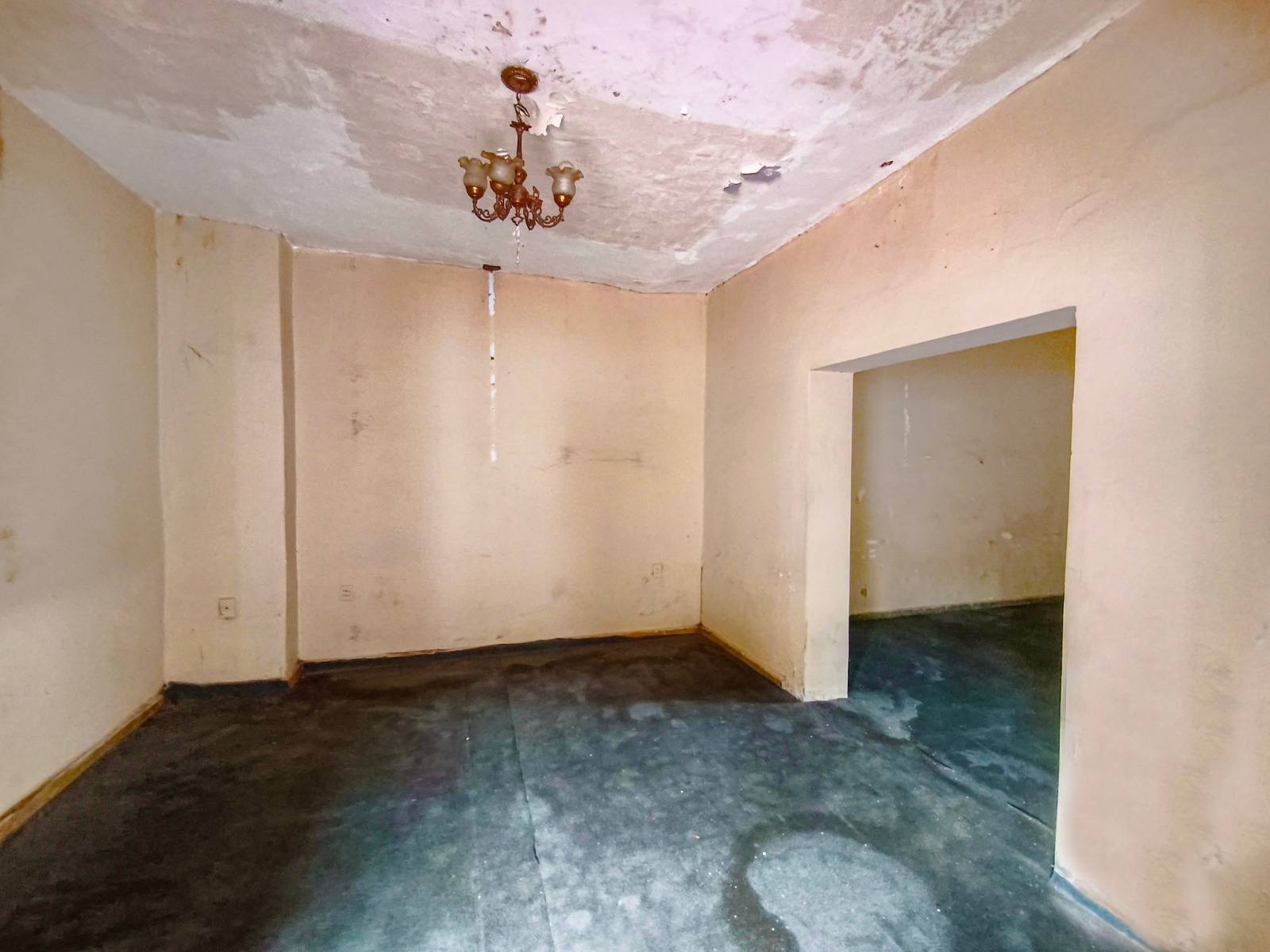 Casa como terreno en venta en el centro - Photo 7
