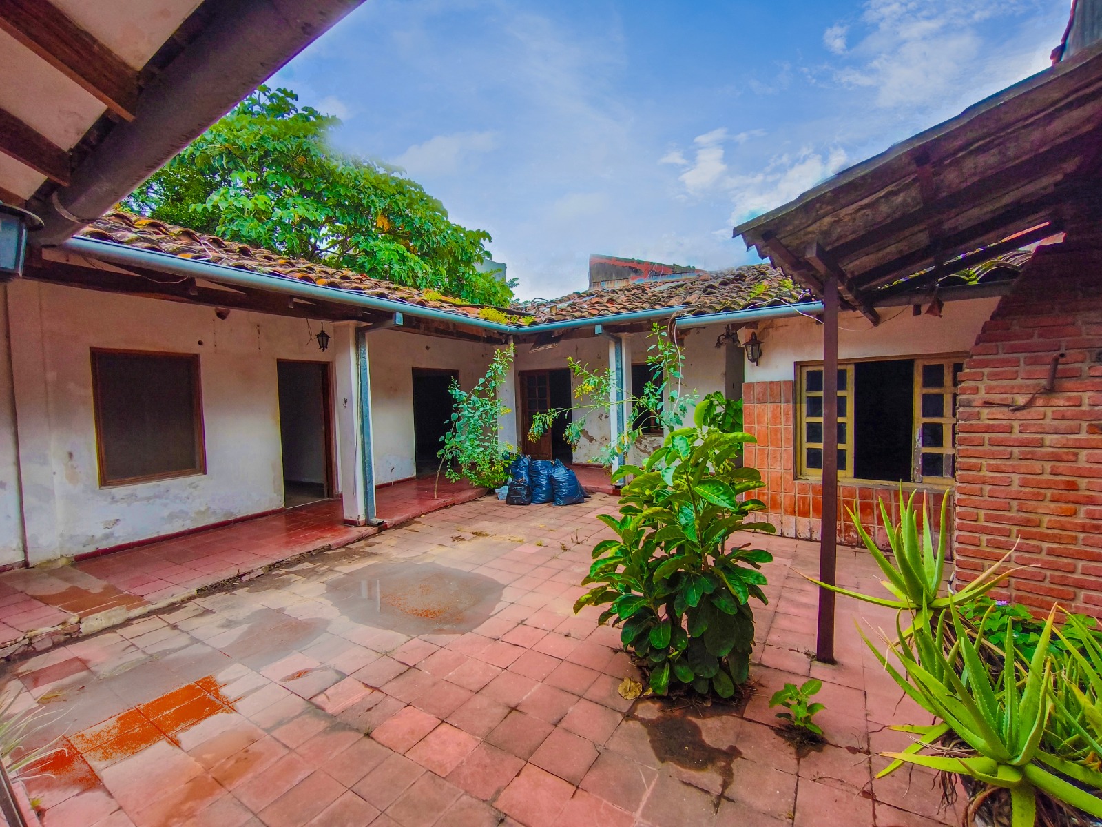 Casa como terreno en venta en el centro - Photo 9