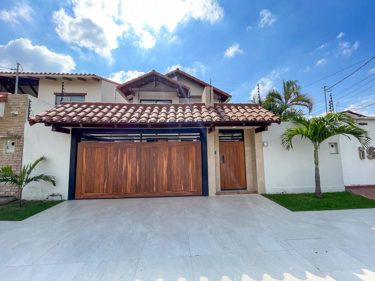 ESPECTACULAR CASA EN VENTA SOBRE AVENIDA - Photo 2