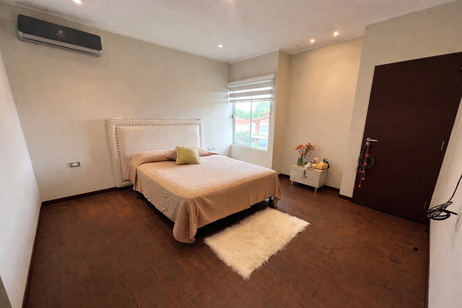 CASA EN VENTA – CONDOMINIO LOS PARQUES II (URUBÓ) - Photo 9