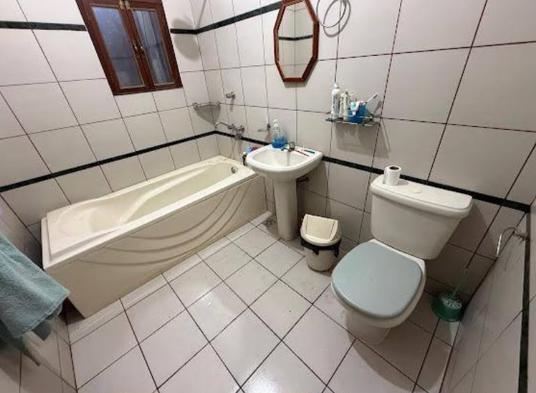 Edificio Comercial en Venta – Zona Mercado Los Pozos | Alta rentabilidad - Photo 13