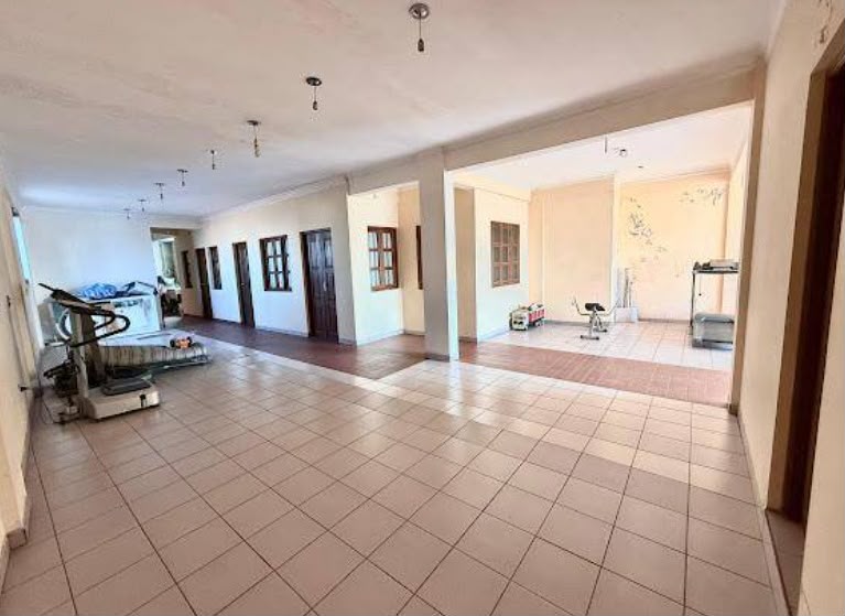 Edificio Comercial en Venta – Zona Mercado Los Pozos | Alta rentabilidad - Photo 7