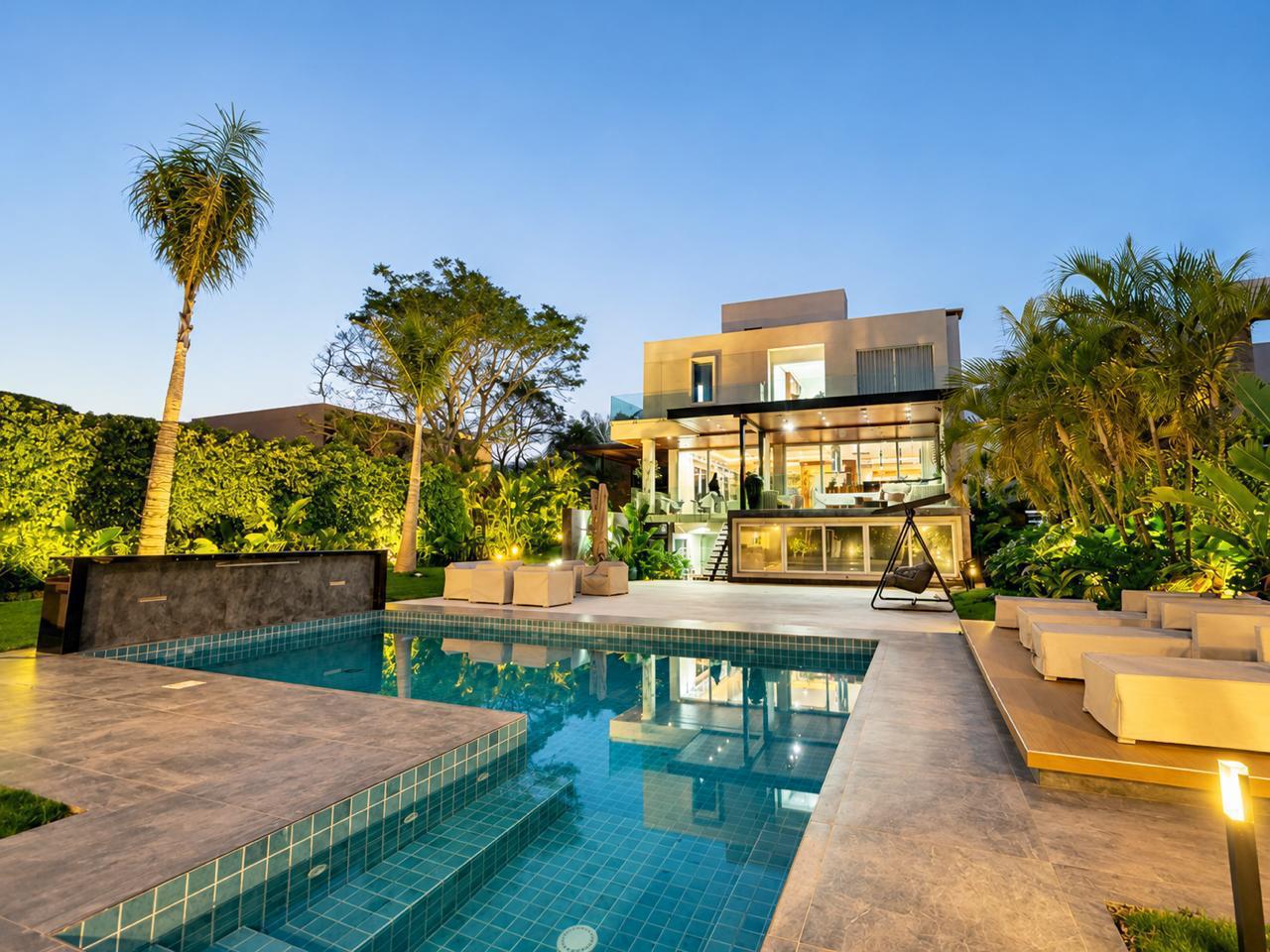 CASA DE LUJO EN VENTA - LA CANADA