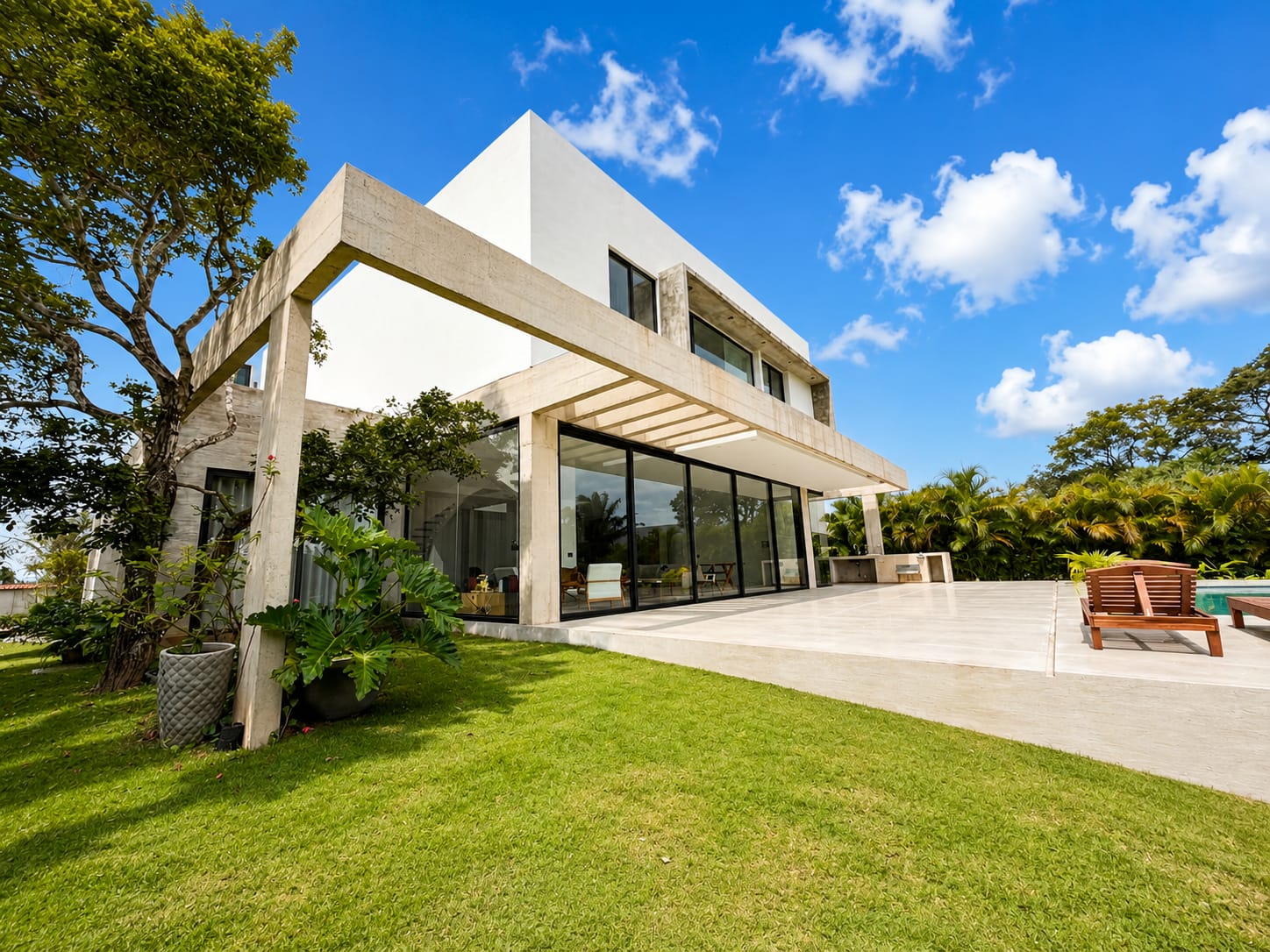 CASA DE LUJO EN VENTA URUBO GOLF