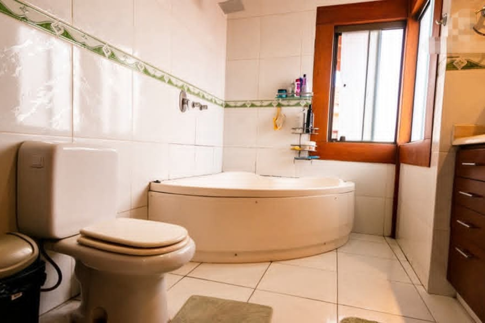 LUJO Y CALIDEZ EN FINOS ACABADOS DE MADERA – CASA EN VENTA EN SANTA CRUZ - Photo 17