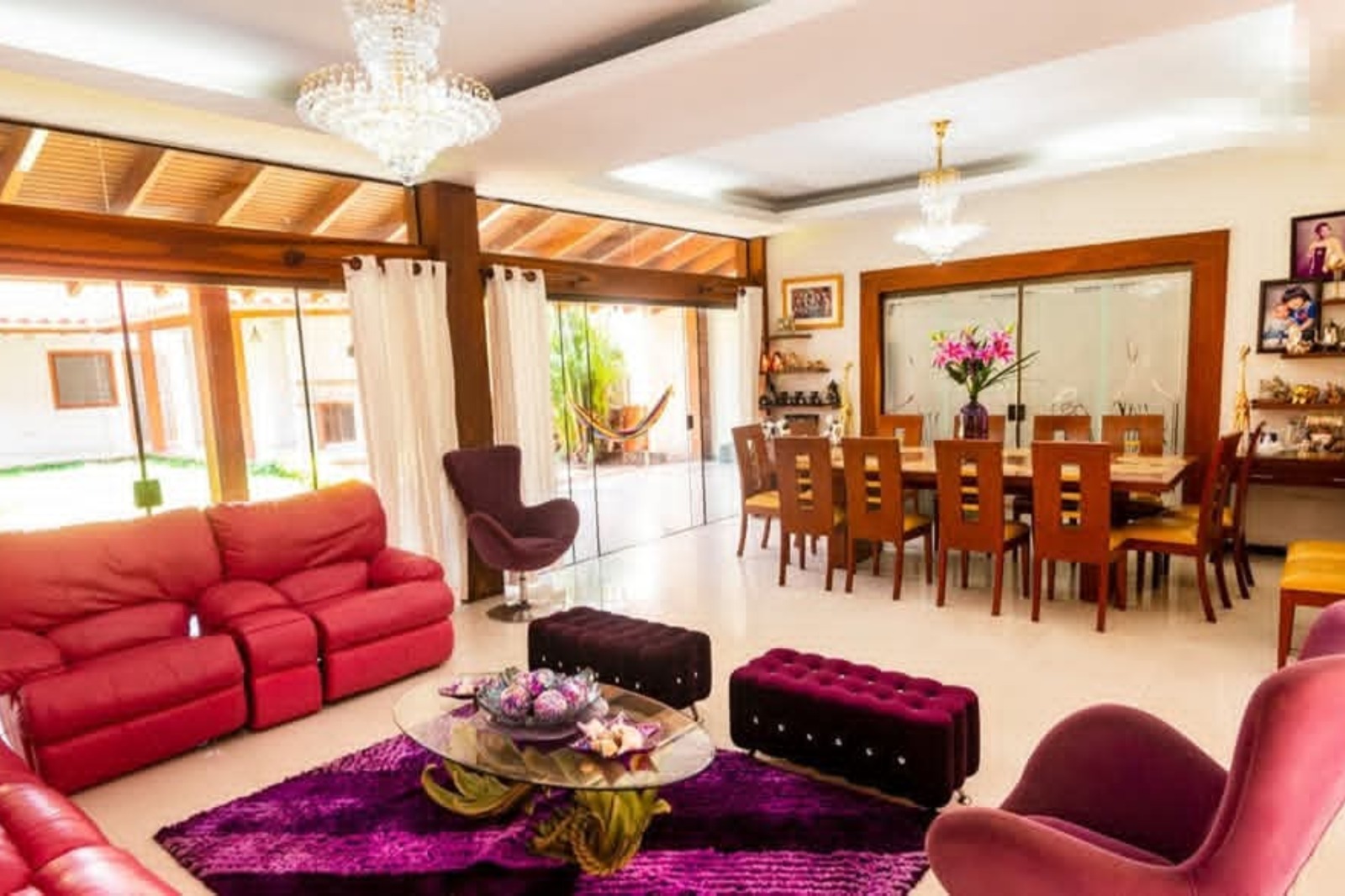LUJO Y CALIDEZ EN FINOS ACABADOS DE MADERA – CASA EN VENTA EN SANTA CRUZ - Photo 5
