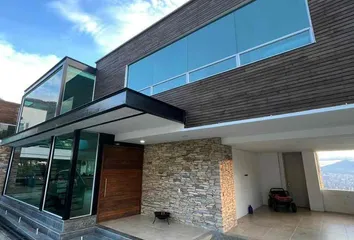 Casa en Altos Del Poblado, Medellín
