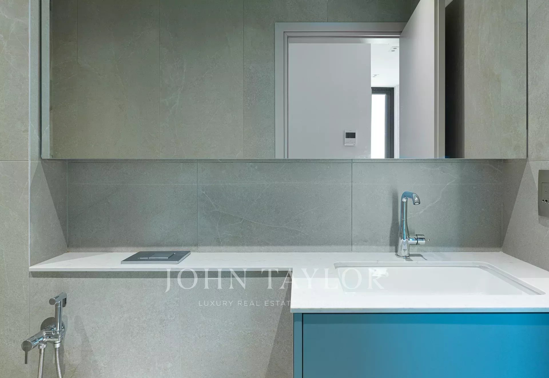 1 Bedroom Apartment in the Modern Gated Complex, Limassol - Photo 10