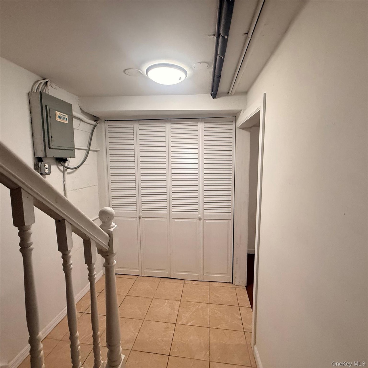 5 beds bed 2.5 baths bath in 1249 E 223rd St, Bronx, NY 10466 - Photo 17