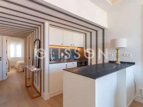 Flat in calle de Orfila - Photo 5