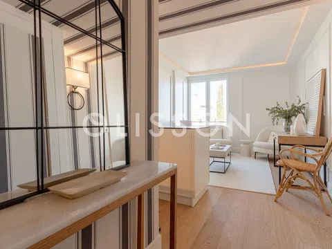 Flat in calle de Orfila - Photo 9