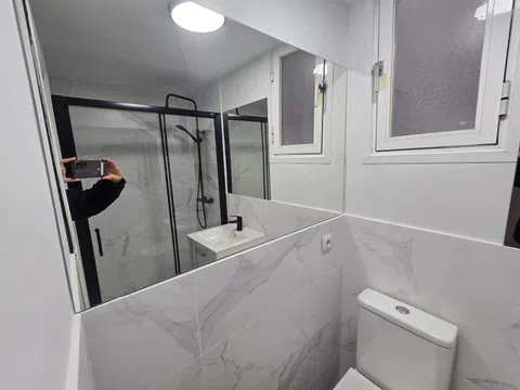 Flat in calle de Dulcinea - Photo 17