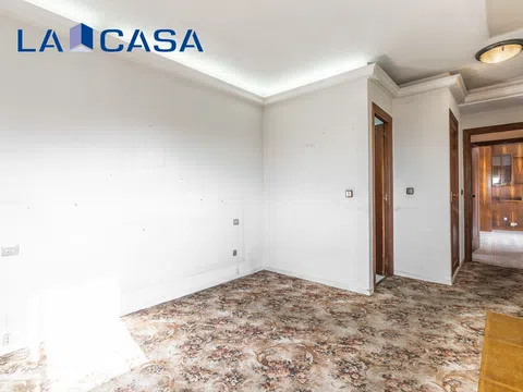Flat in calle Marqués de la Valdavia - Photo 16