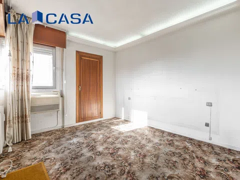 Flat in calle Marqués de la Valdavia - Photo 17