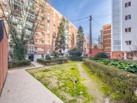 Flat in Av Manzanares - Photo 2