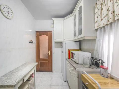 Flat in Av Manzanares - Photo 9