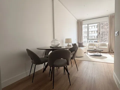 Flat in calle de Rosario Pino - Photo 8