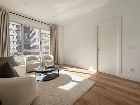 Flat in calle de Rosario Pino - Photo 10