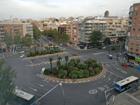 Penthouse in avenida de la Ciudad de Barcelona - Photo 15