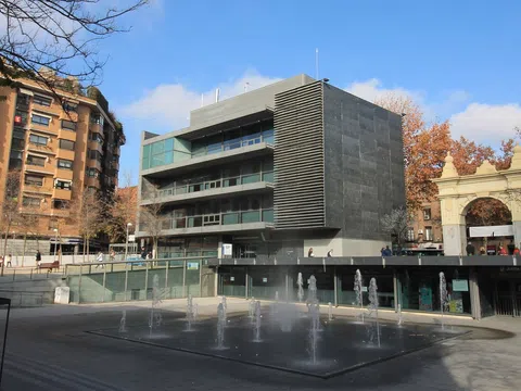 Penthouse in avenida de la Ciudad de Barcelona - Photo 18
