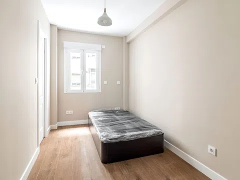 Flat in avenida de Oporto - Photo 10