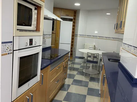 Flat in calle de Fernando Delgado, 6 - Photo 9