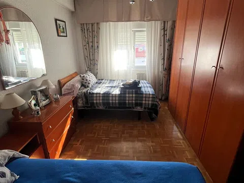 Flat in calle de la del Manojo de Rosas - Photo 12