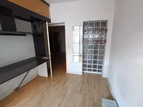 Flat in calle Santa Áurea - Photo 3