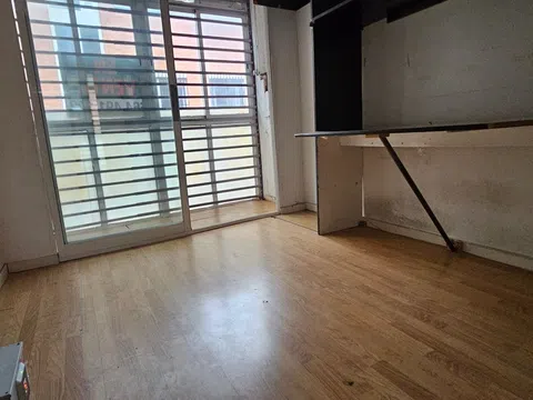 Flat in calle Santa Áurea - Photo 6