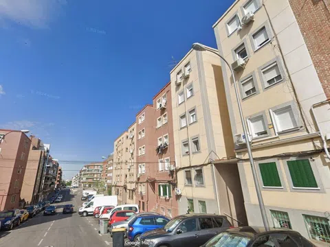 Flat in calle de Gómez de Avellaneda - Photo 12