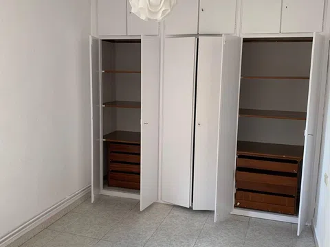 Flat in calle de Gómez de Avellaneda - Photo 4