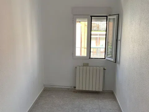 Flat in calle de Gómez de Avellaneda - Photo 7