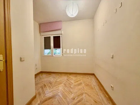 Flat in calle de Vicente Gaceo - Photo 15