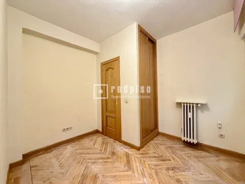 Flat in calle de Vicente Gaceo - Photo 16