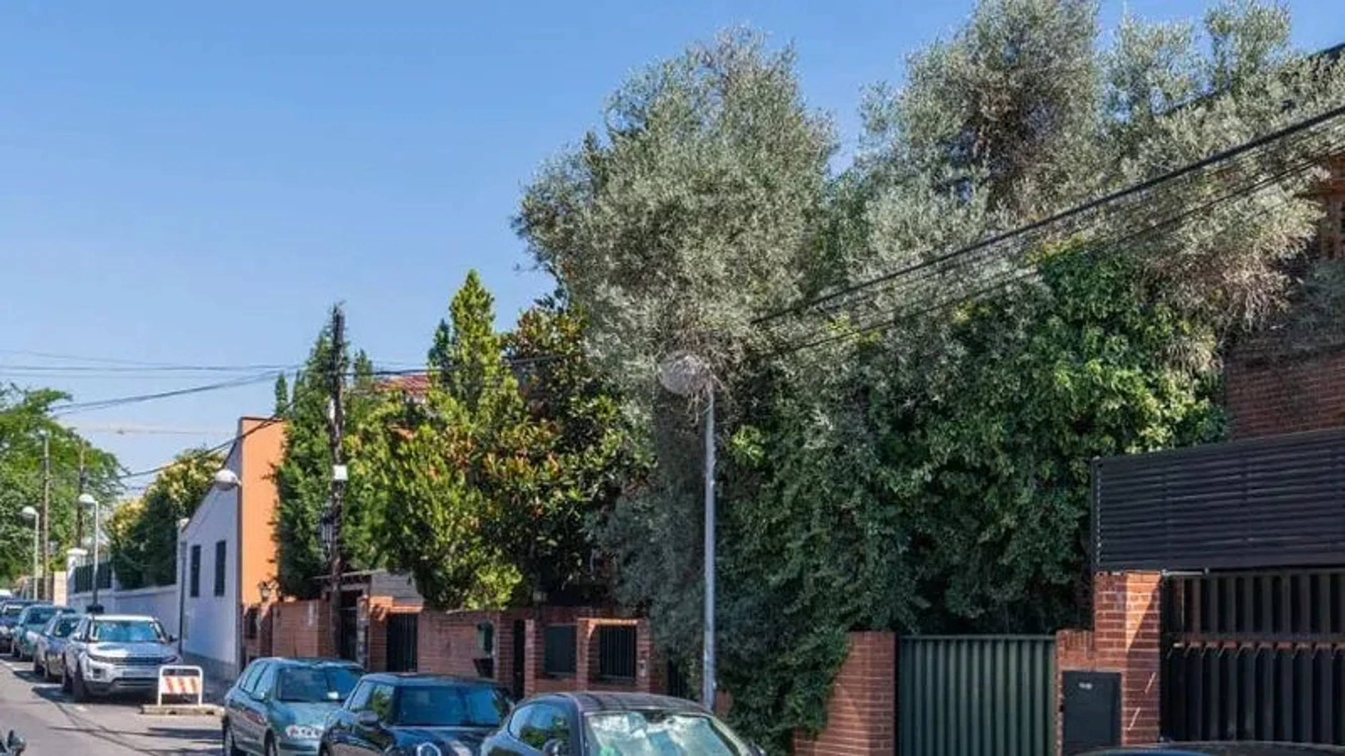 Casa independiente en calle de Rafael Villa