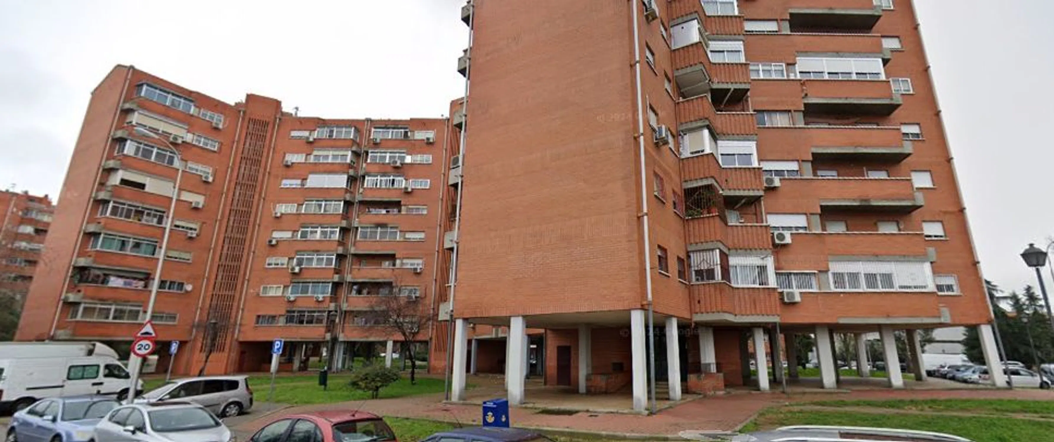 Piso en calle Puebla de Sanabria - Photo 2