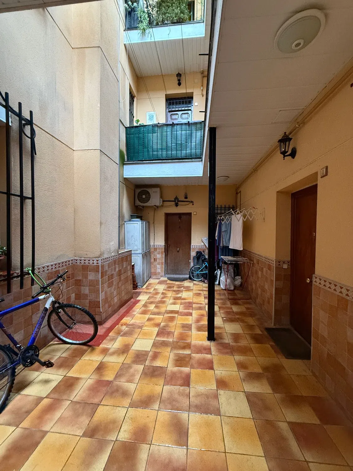 Piso en calle de Almansa, 5