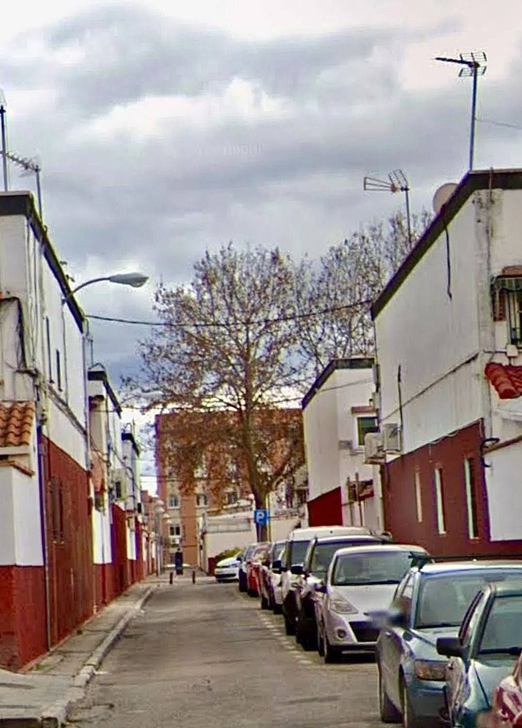 Chalet adosado en calle Montiel - Photo 2