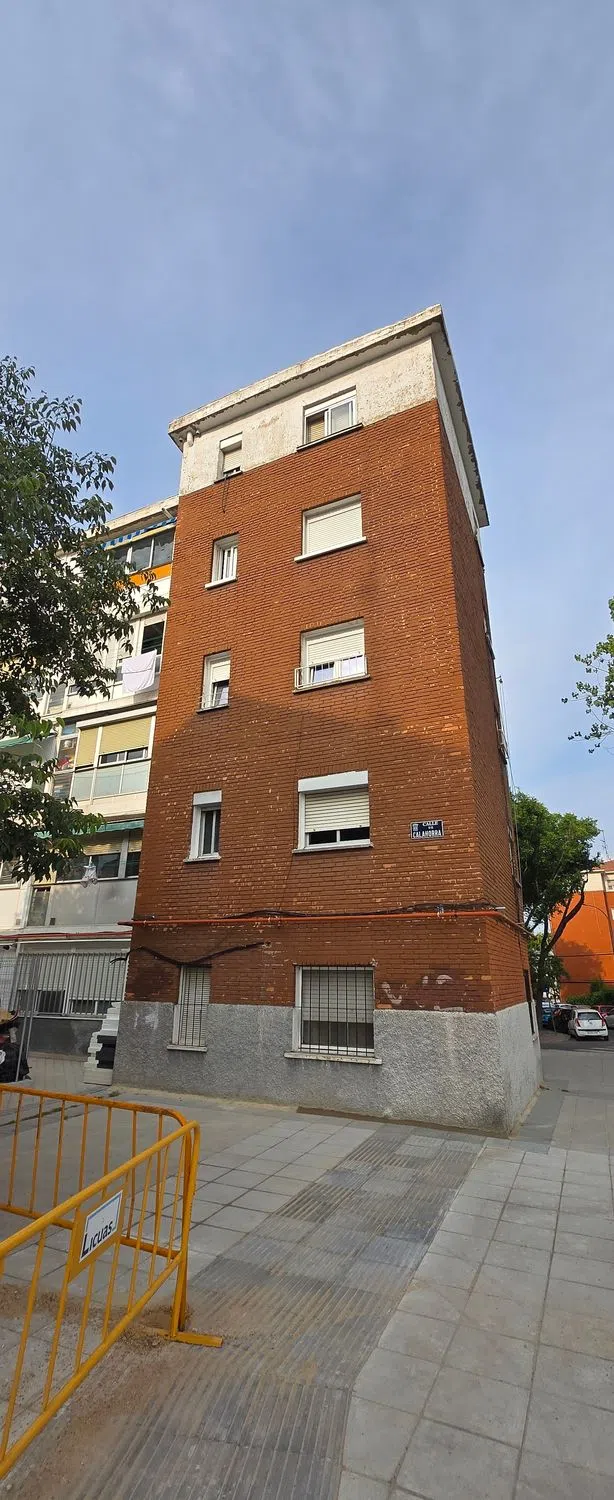 Piso en calle de Calahorra, 54