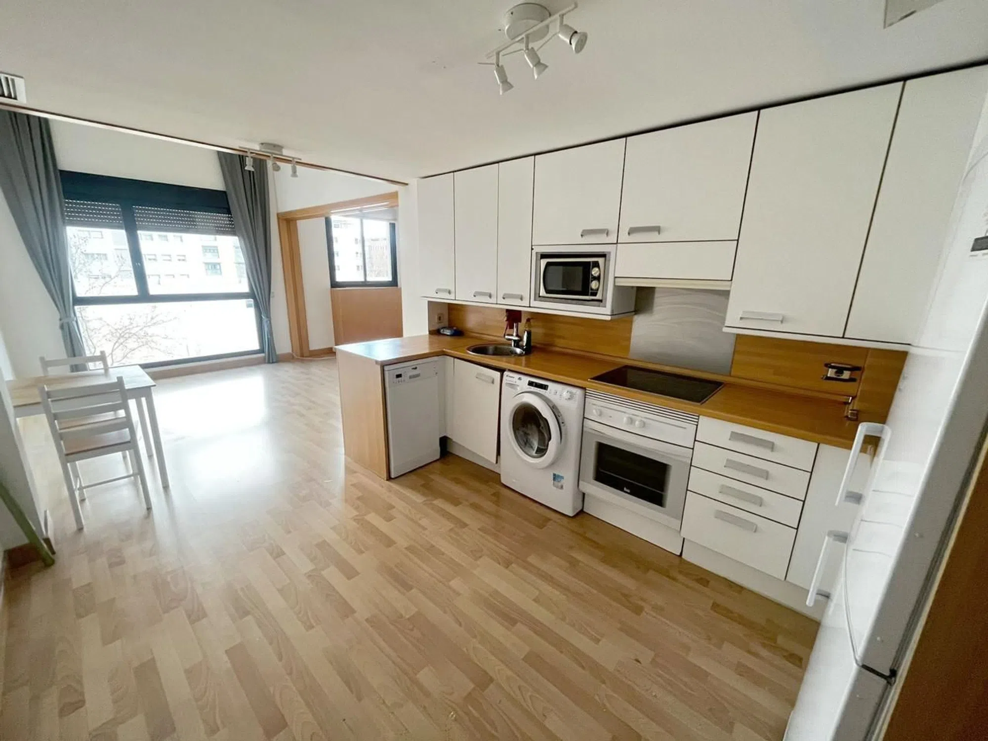 Piso en avenida del Ensanche de Vallecas - Photo 2