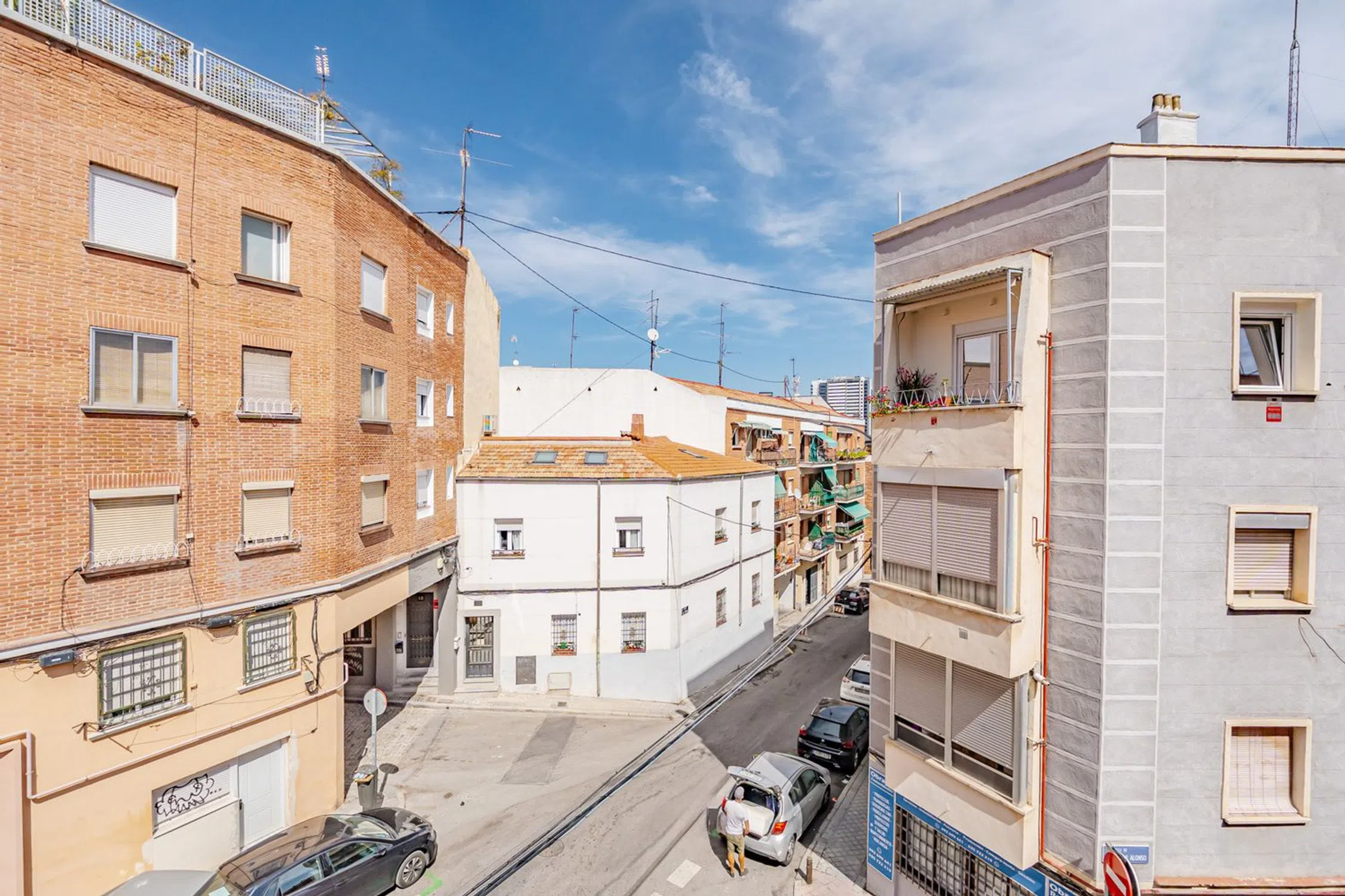 Chalet adosado en calle de Román Alonso - Photo 2