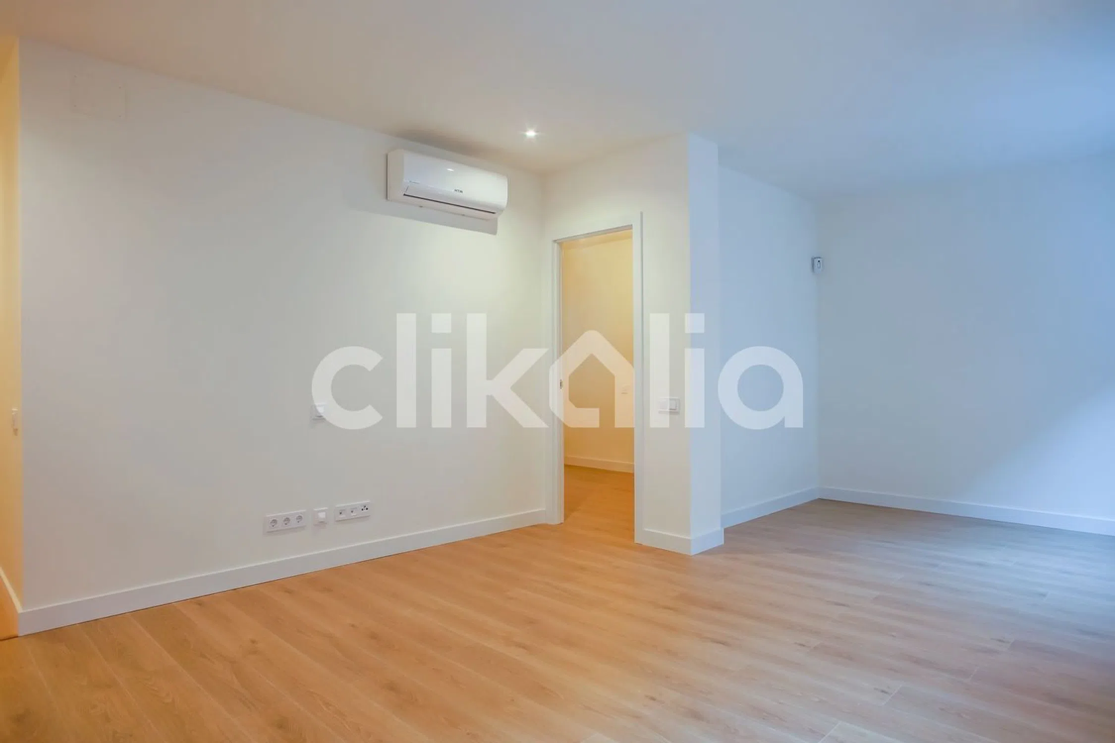 Piso en calle de Francisco Medrano - Photo 2