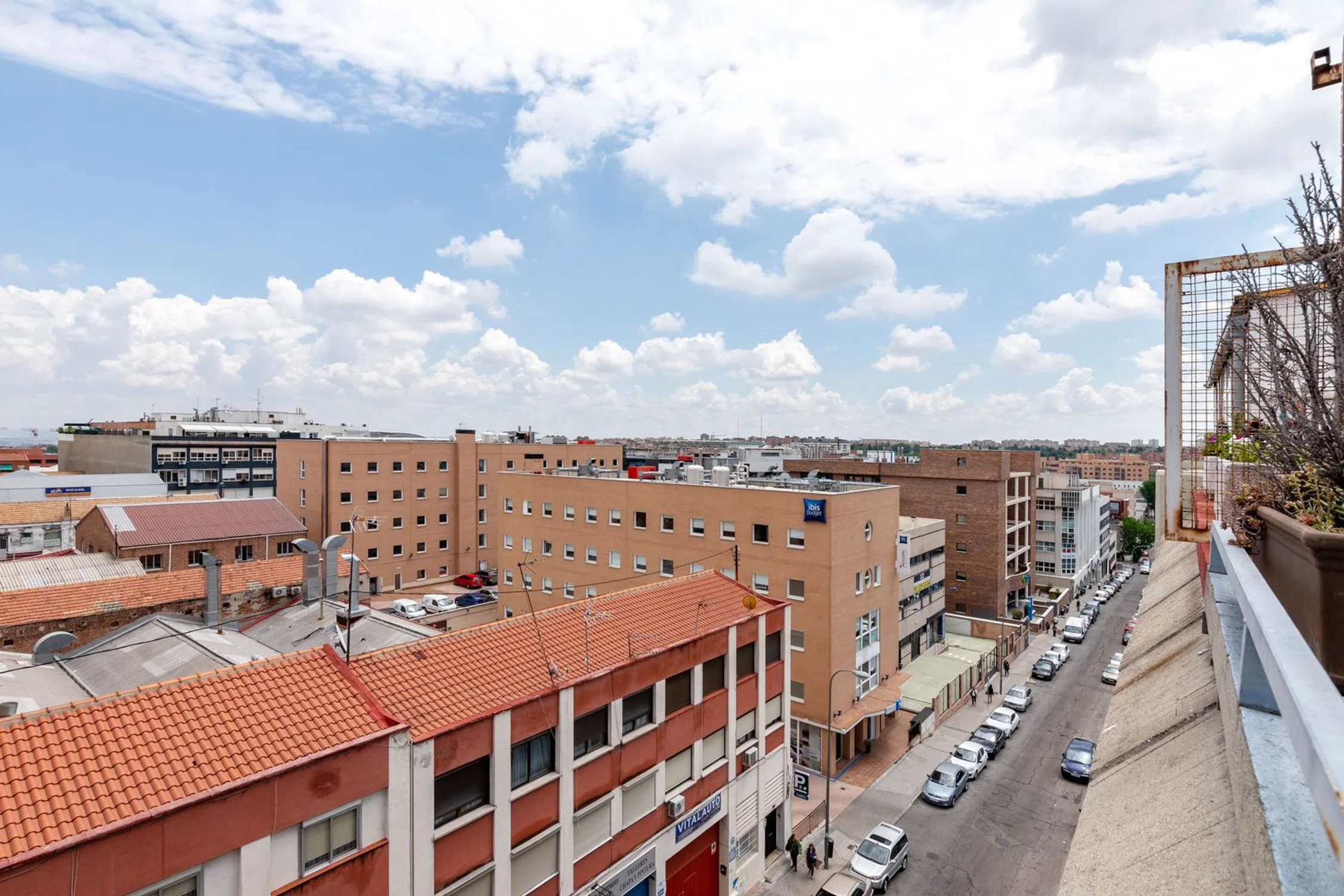 Ático en calle de Rufino González - Photo 3