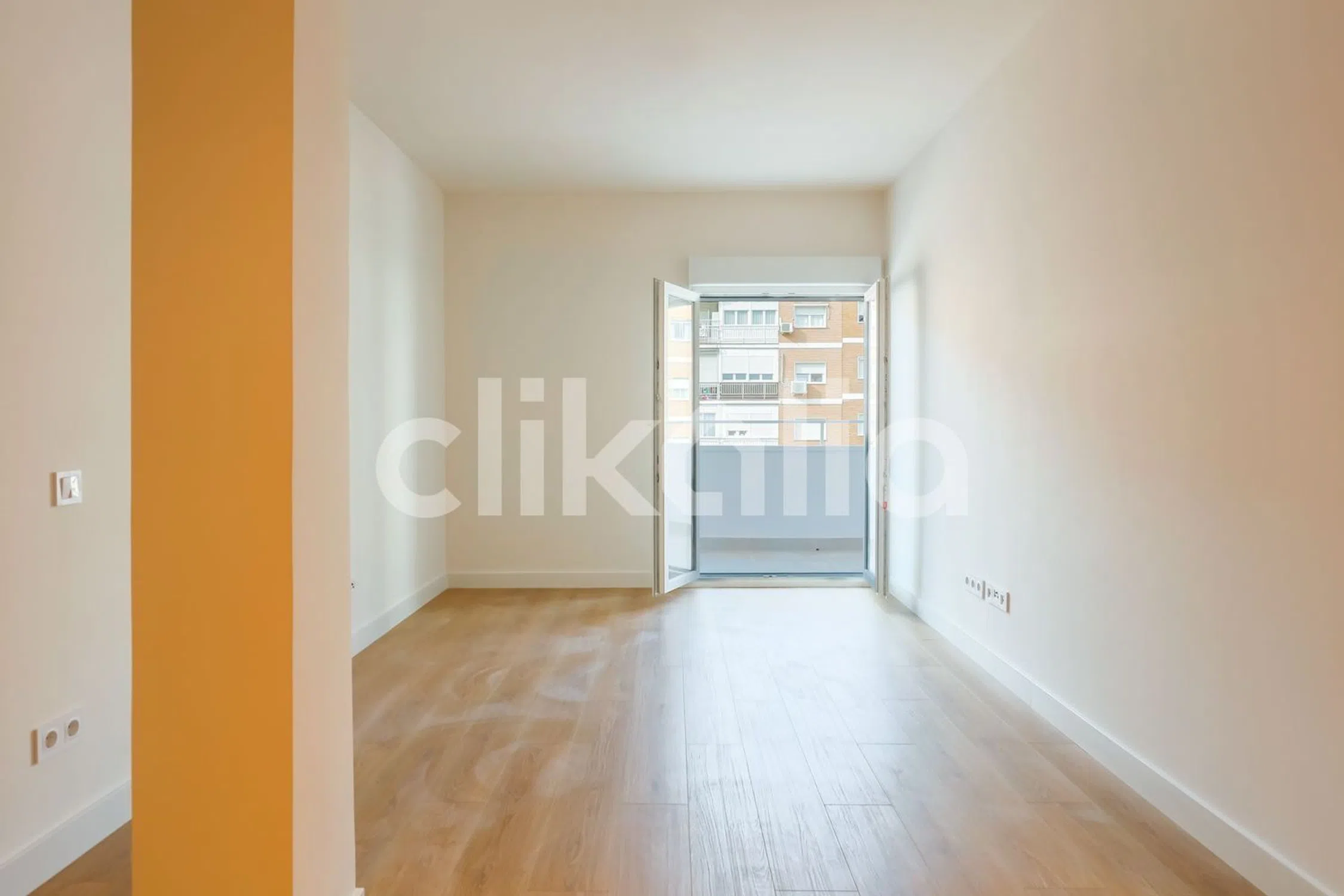Piso en calle de Sánchez Barcáiztegui - Photo 3