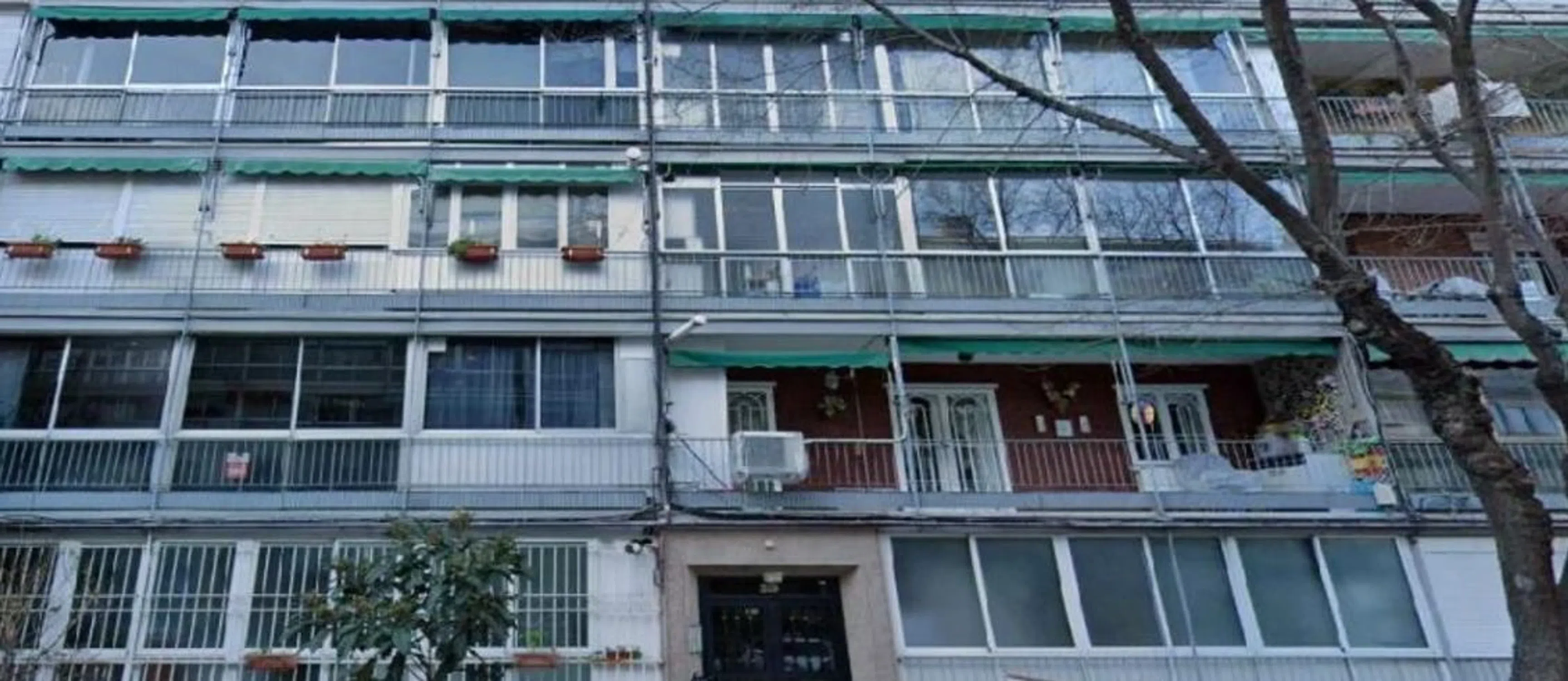 Piso en calle de Aguilar de Campóo, 25
